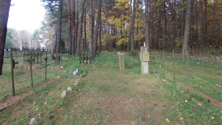 Cmentarz wojenny z I wojny światowej w Kotowicach.