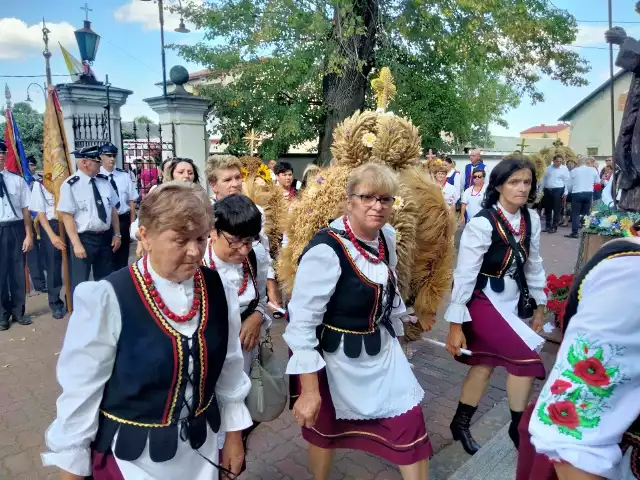 Dożynki w Wierzbicy. Zobaczcie zdjęcia na kolejnych slajdach.