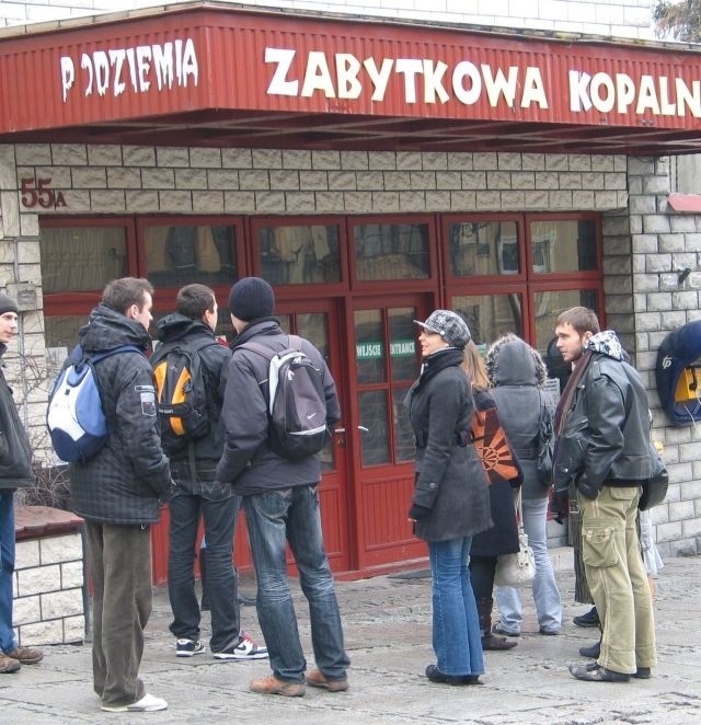 Do Chełma wielu turystów przyjeżdża, by zwiedzić unikalne w skali światowej podziemia kredowe. Są wśród nich także goście z zagranicy