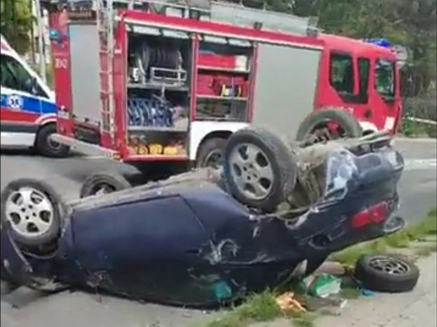 Groźnie wyglądający wypadek na Brochowie. Kierowca miał trzy...