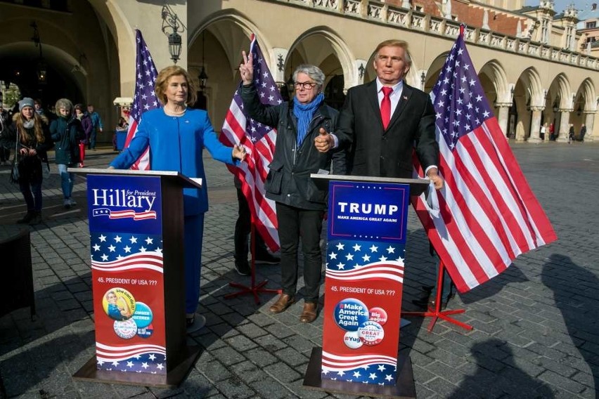 Hilary Clinton i Donald Trump na krakowskim Rynku [ZDJĘCIA]
