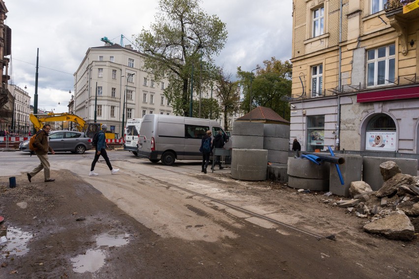 "Przystępując do przebudowy ul. Krakowskiej nie zakładano,...