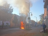 Pożar autobusu w Piekarach Śląskich. Zapaliła się komora silnika [ZDJĘCIA]