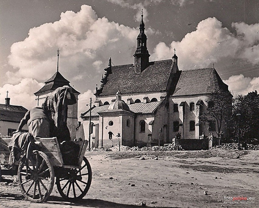 1945 , Kościół św. Jana Ewangelisty w Pińczowie