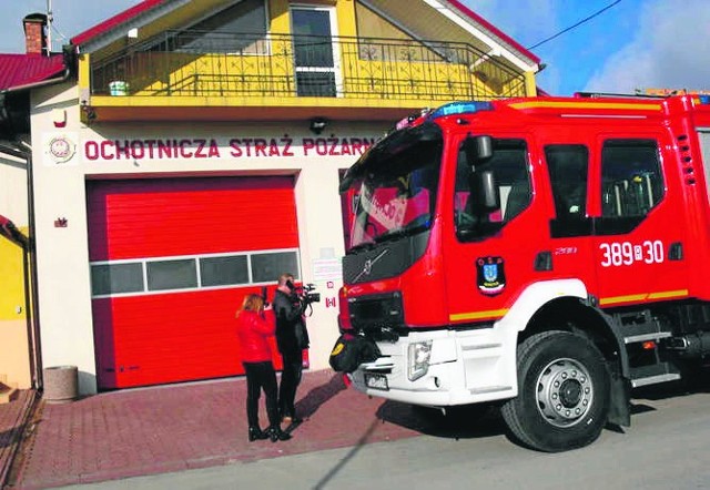 Jesienią ubiegłego roku jednostka Ochotniczej Straży Pożarnej  w Gorzycach otrzymała nowy samochód ratowniczo - gaśniczy  