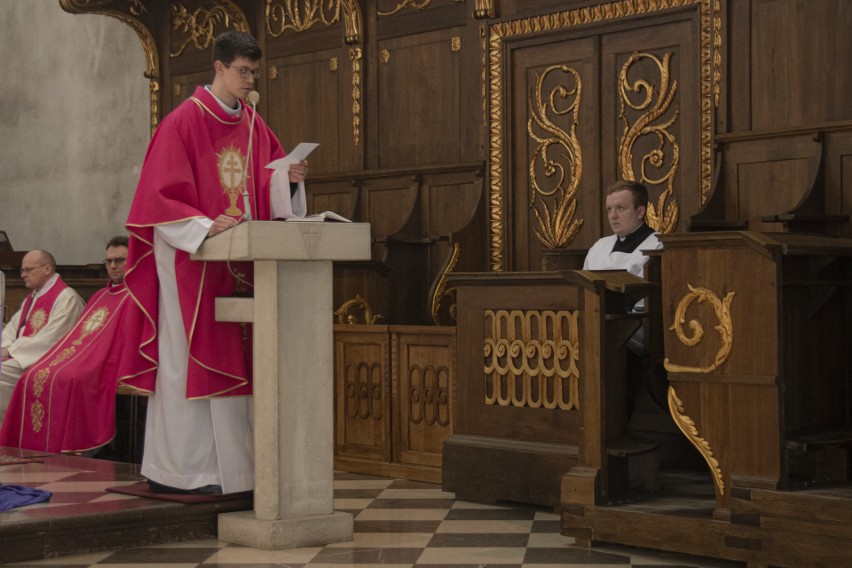 Zobacz mszę świętą z najstarszego polskiego sanktuarium na Świętym Krzyżu. Niedziela, 22 marca [ZAPIS TRANSMISJI LIVE]