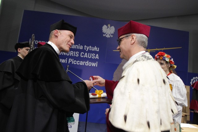 Dr Bertrand Piccard, wpływowy badacz i autorytet uznawany przez najznakomitsze instytucje i osobistości na świecie, otrzymał tytuł doctora honoris causa Politechniki Śląskiej w Gliwicach