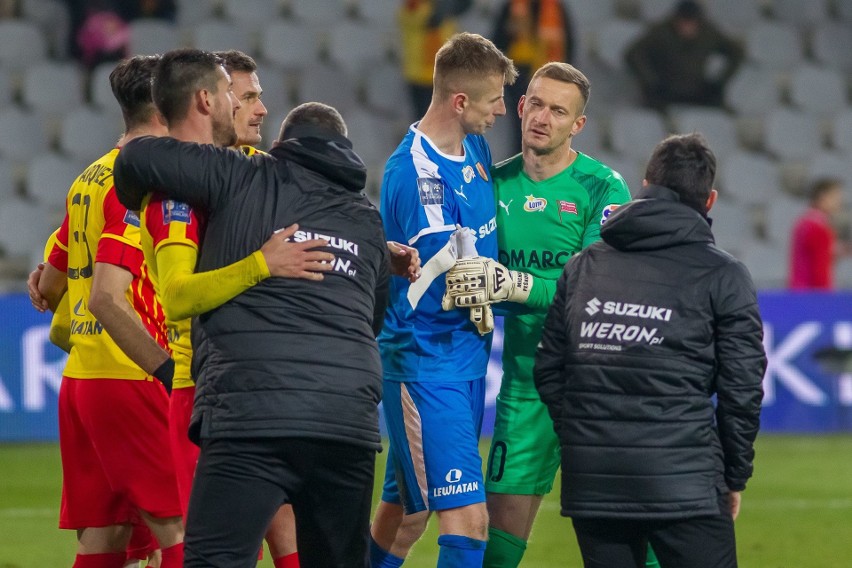 PKO Ekstraklasa. Bramkarz Korony Kielce Marek Kozioł przed meczem z Piastem Gliwice: -Musimy pokazać wyższość nad rywalem