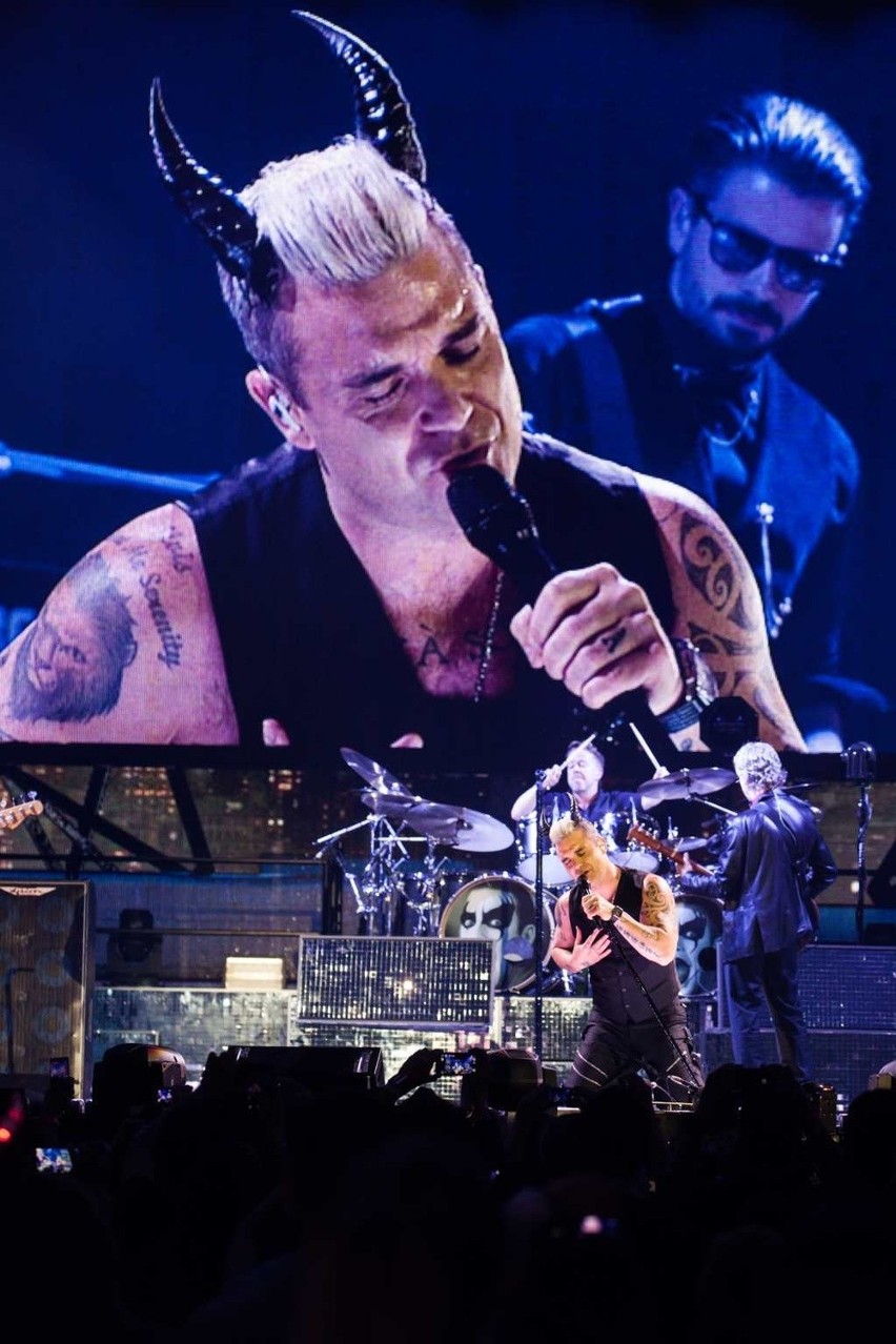 Robbie Williams wystąpił w Tauron Kraków Arenie [ZDJĘCIA]