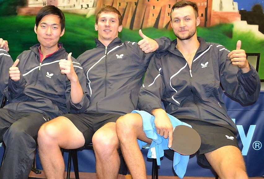 Zwycięska drużyna Olimpii/Unii (od lewej): Huang Sheng...