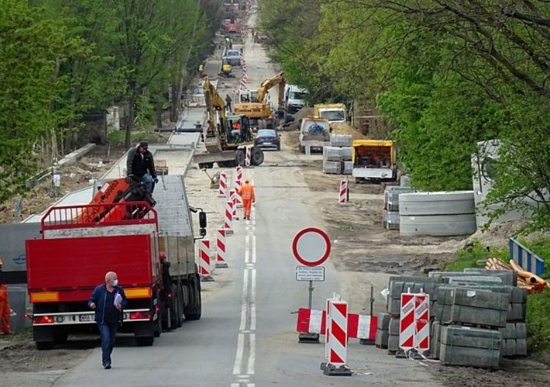 Trwa przebudowa na ulicy Szydłowieckiej.