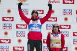 Innsbruck 2021. Kamil Stoch wygrał na ulubionej skoczni! Polacy wykorzystali wielką szansę w Austrii po słabych skokach największych rywali