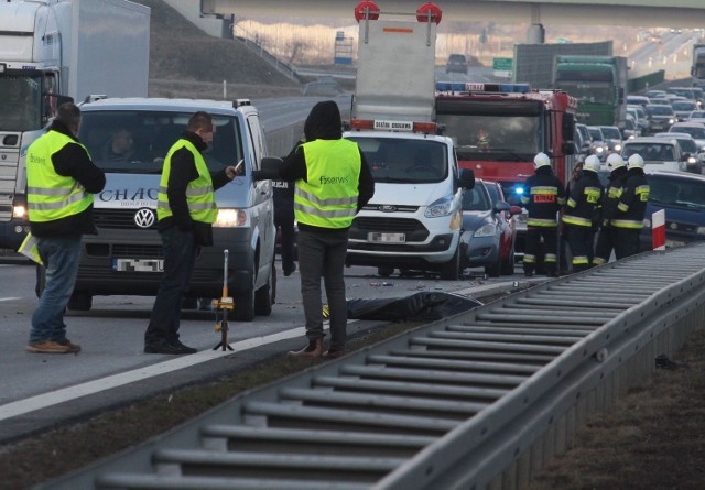 Miejsce tragicznego wypadku na trasie S7 w Zaborowie koło Grójca.