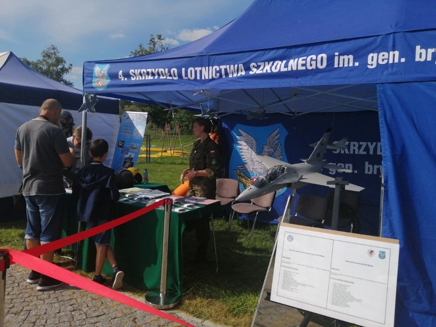 Skrzydła nad Sandomierzem - Święto 3. Sandomierskiego Batalionu Radiotechnicznego na Bulwarze Piłsudskiego (ZDJĘCIA)