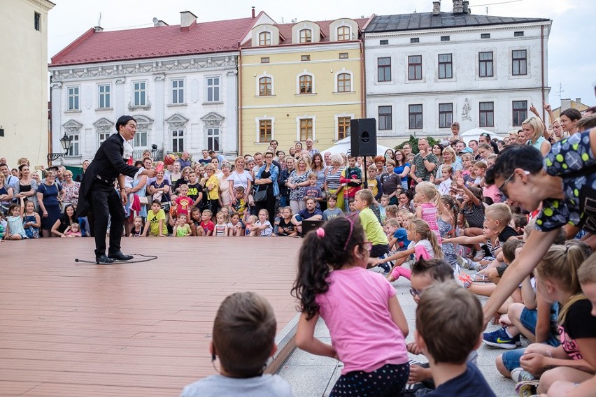 31 ULICA. Międzynarodowy Festiwal Teatrów Ulicznych dzień 1 [ZDJĘCIA]