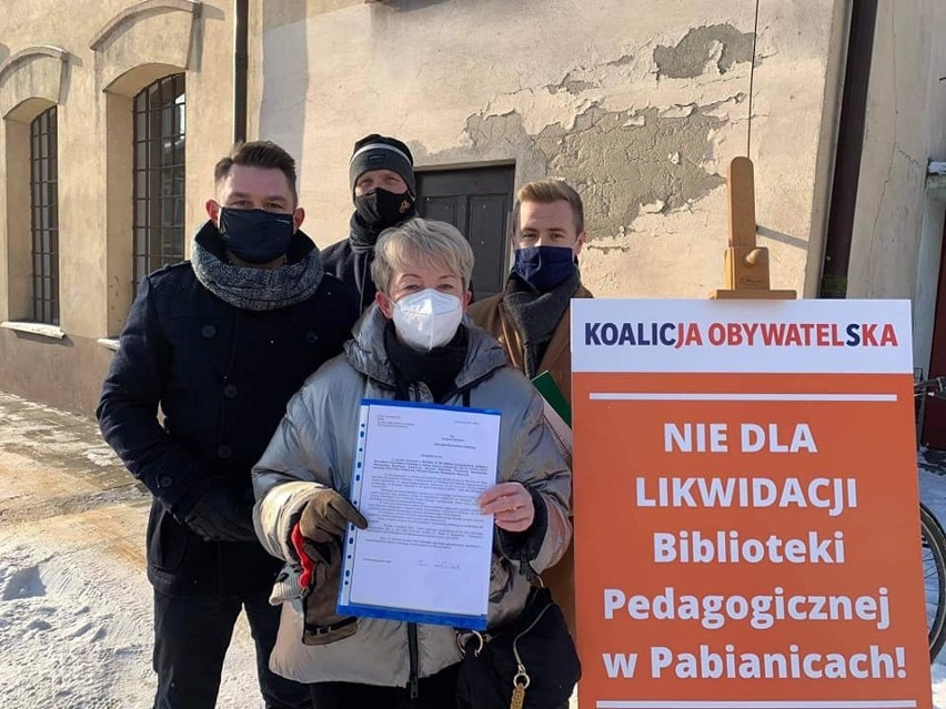 Pabianice. Koalicja Obywatelska broni biblioteki pedagogicznej w Pabianicach