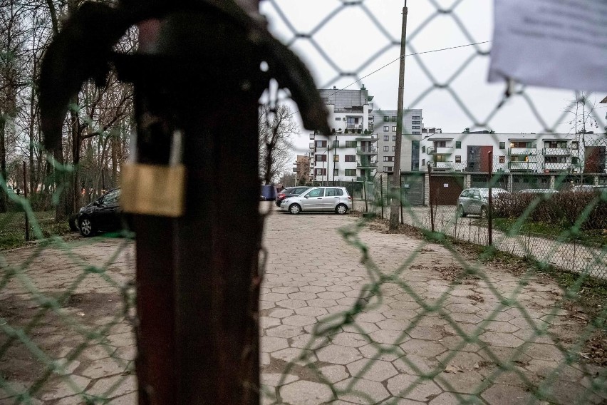 Parking przy ul. Świętojańskiej stanie się dostępny dla...