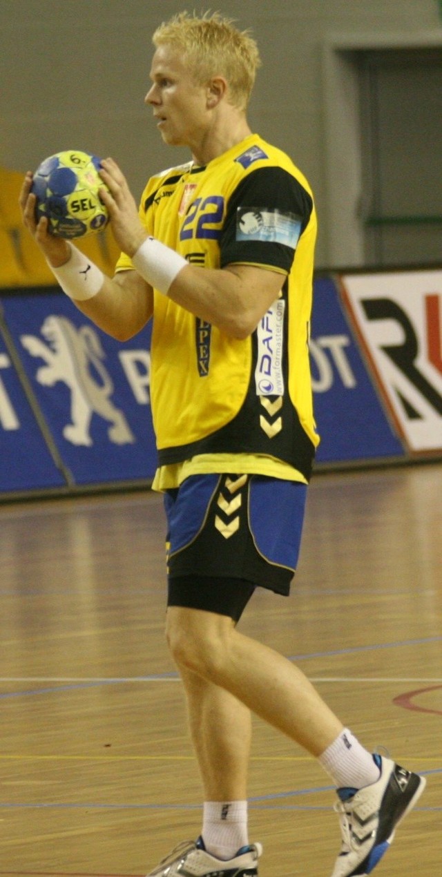 Henrik Knudsen zagrał w reprezentacji Danii.