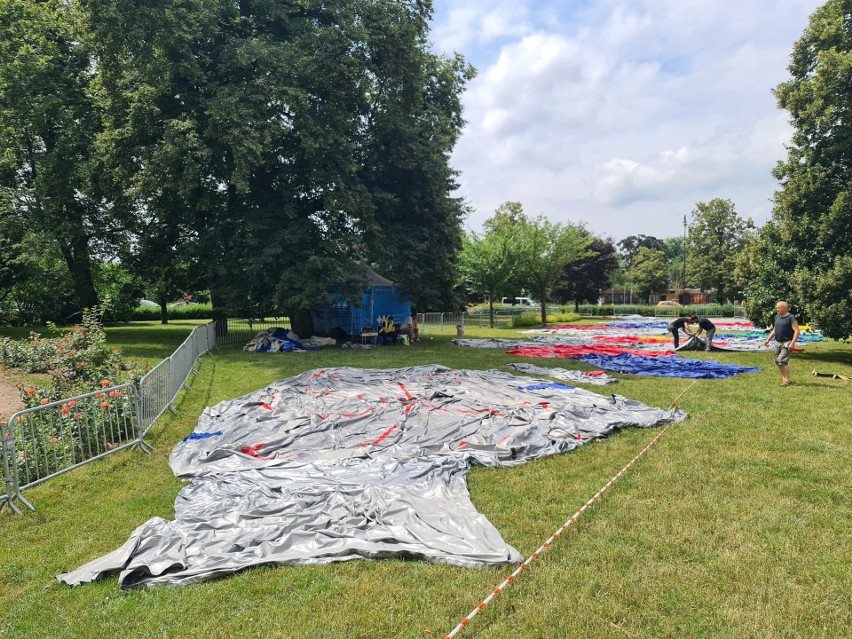 Luminarium stanęło na pl. Rapackiego w Toruniu! Co to...