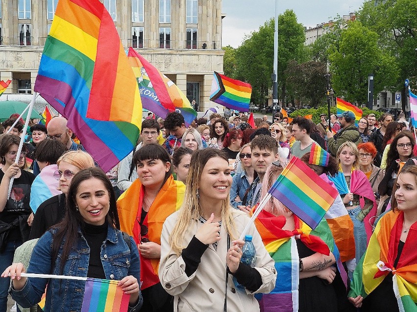 Związki partnerskie osób tej samej płci to nie to samo co...