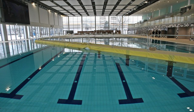 Zdjęcie ilustracyjne. Do tragedii doszło w basenie przy ul. Olimpijskiej w Wiśle. Nie żyje 12-latek