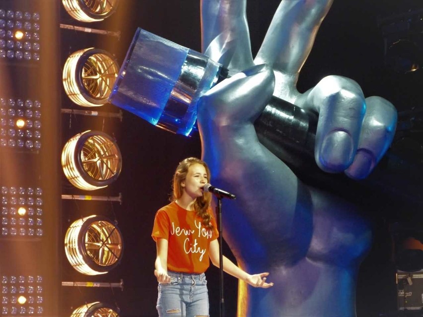 13-letnia Ania Dąbrowska z Wesołej i 14-letni Adrian Bałucki z Jasła w finale "The Voce Kids"