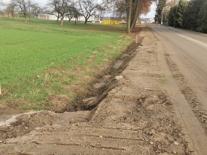 Gmina Zambrów. Mieszkańcy Woli Zambrzyckiej i Grabówki zyskają nową sieć kanalizacji sanitarnej. Koszt to ponad 2,7 mln złotych