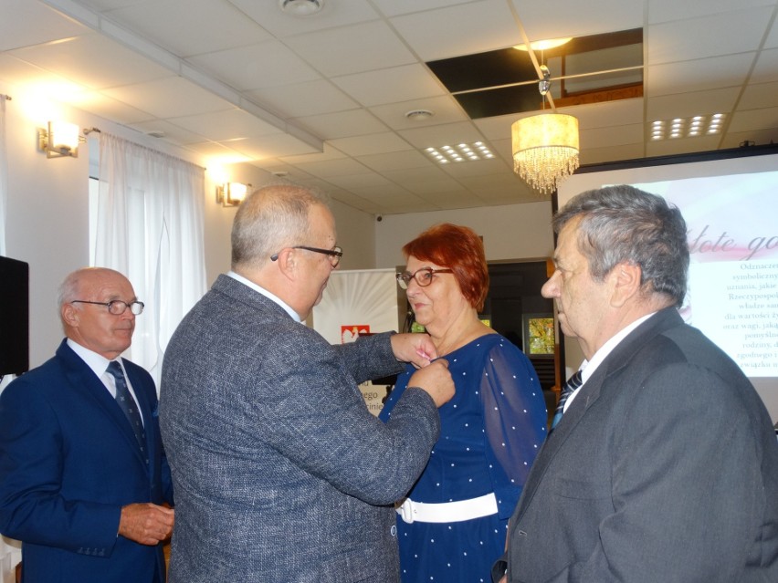 Złote Gody w gminie Krasocin. 50-lecie małżeństwa świętowało 35 par