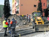 Wybuch gazu w Bytomiu nie uszkodził konstrukcji bloku na osiedlu w Stroszku. Gaz dostał się z piwnicy