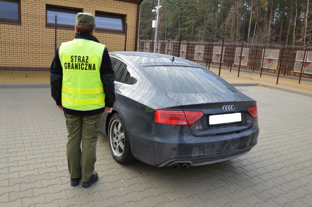 Auto znajdowało się w bazie Systemu Informacyjnego Schengen jako utracone.