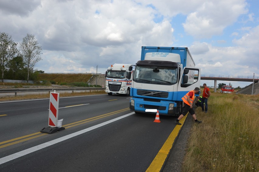 Kolejny wypadek na a1 pod Piotrkowem