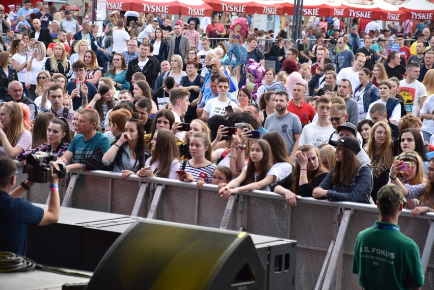 Dni Chrzanowa 2019. Bob One i Bas Tajpan porwali publiczność do zabawy [ZDJĘCIA] 