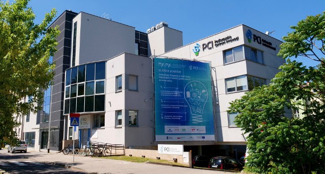 Podkarpackie Centrum Innowacji integruje laboratoria badawcze i wzorcujące, publiczne i prywatne, akredytowane i nieakredytowane, zlokalizowane na terenie woj. podkarpackiego.