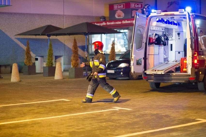 Poznań: Alarm bombowy. Ewakuowano sklepy sieci Kaufland 