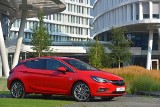 Opel Astra V. Jak dziala sysytem Opel OnStar? [video] 