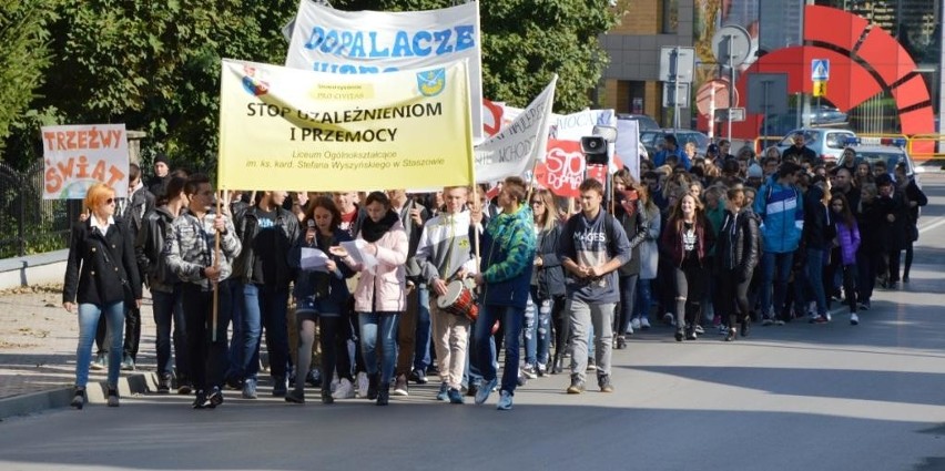 W Staszowie wykrzyczeli głośne "nie" dla nałogów i przemocy