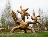 Nowa rzeźba w Sopocie. 14 czerwca odsłonięcie dzieła Julii Woronowicz "Kuksonia Giętka" w parku Hestii