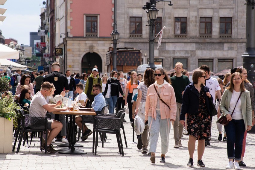 Pierwszy dzień bez maseczek! Wrocławianie odetchnęli świeżym powietrzem [ZDJĘCIA]