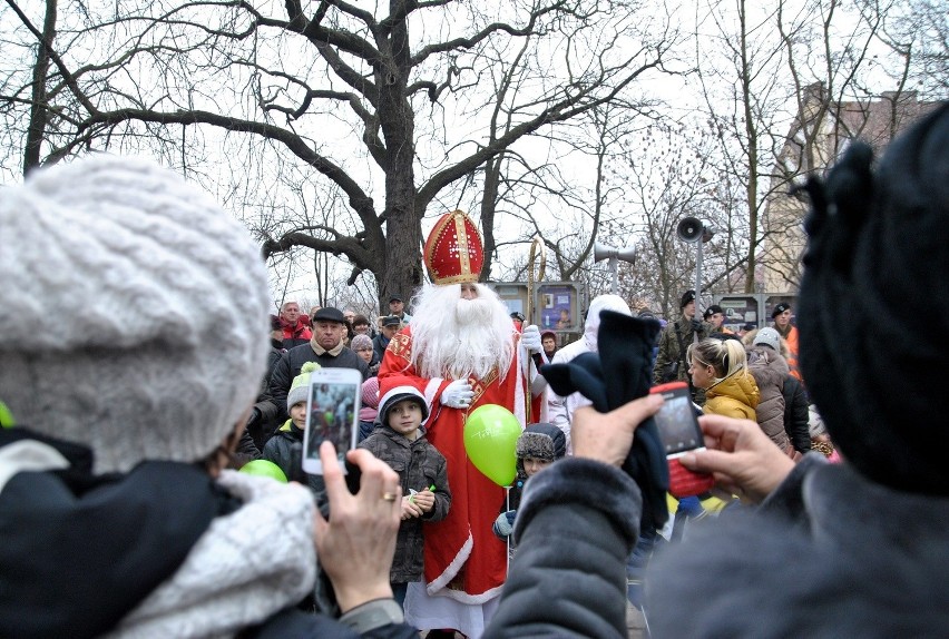 Orszak św. Mikołaja przemaszerował ulicami Lublina (ZDJĘCIA, WIDEO)