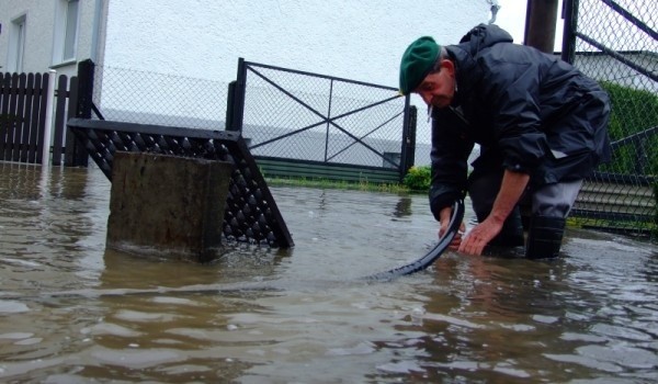 Gwałtownie rośnie poziom wody w rzekach Opolszczyzny. Czy grozi nam powódź?