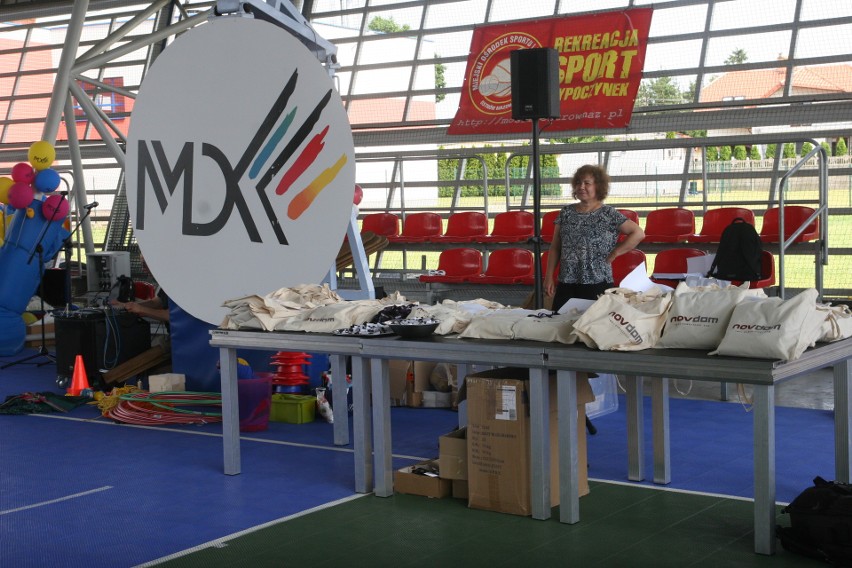 Piknik z MDK w Ostrowi Mazowieckiej "Day for art". Zabawy dla dzieci, potańcówka dla dorosłych. Zdjęcia 24.06.2021