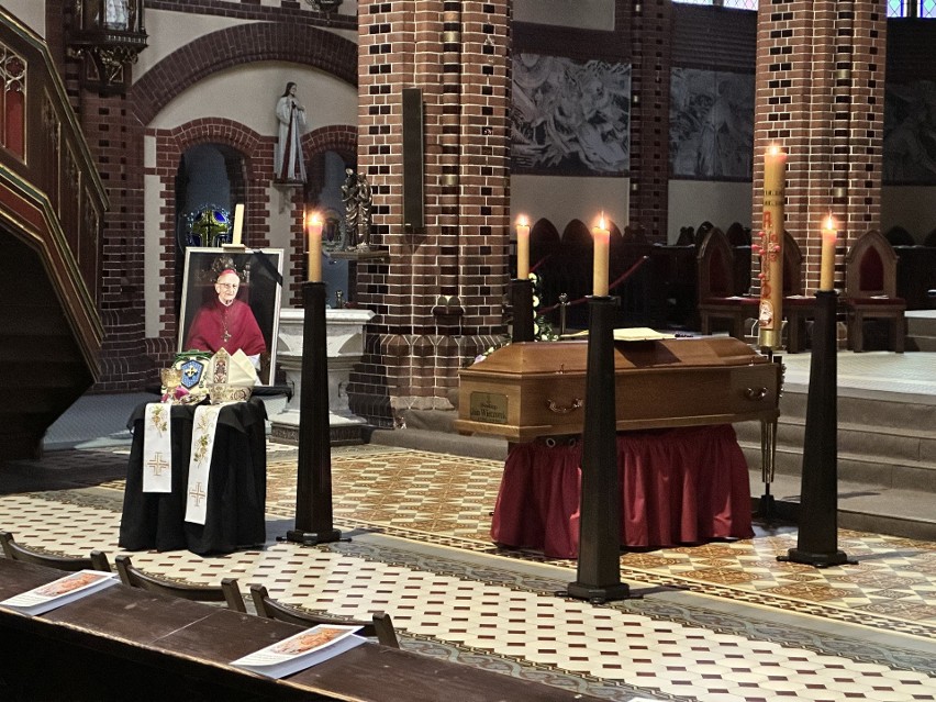 Pogrzeb biskupa Jana Wieczorka odbył się 23 września w...