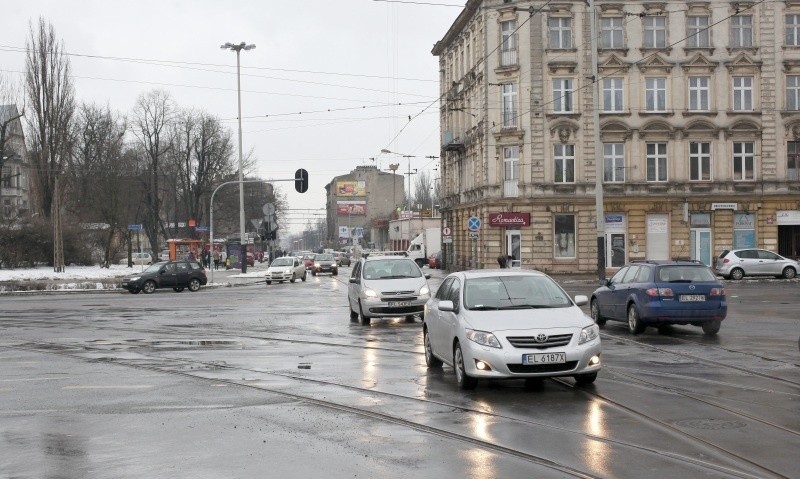 Od dziś zamknięty jest przejazd ulicą Kilińskiego przez al. Piłsudskiego [zdjęcia]