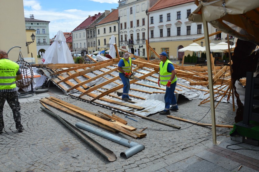 Gwałtowna burza w Tarnowie, ranni i spore zniszczenia [ZDJĘCIA INTERNAUTÓW]