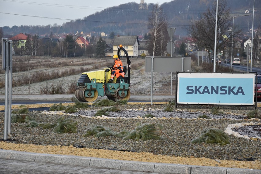 Babice. Obwodnica już gotowa. Niebawem pojadą nią pierwsi kierowcy [ZDJĘCIA]