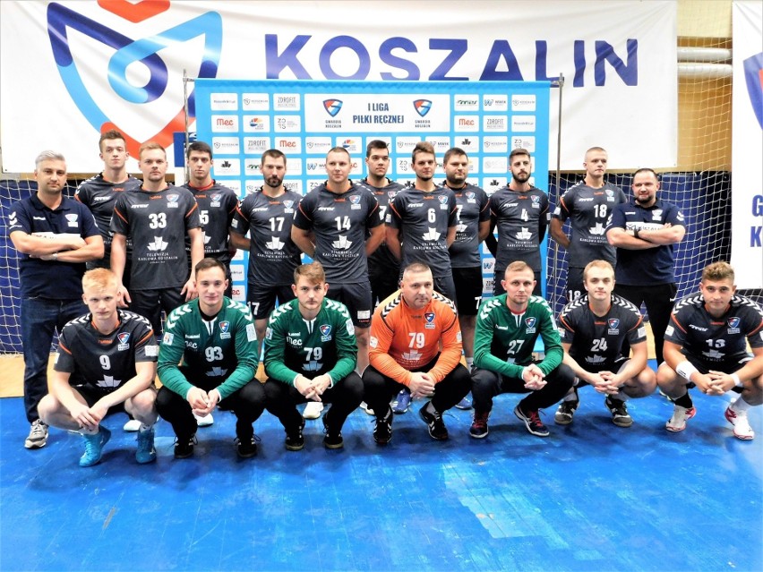 Mirosław Bugaj (w dolnym rzędzie) w pomarańczowej koszulce