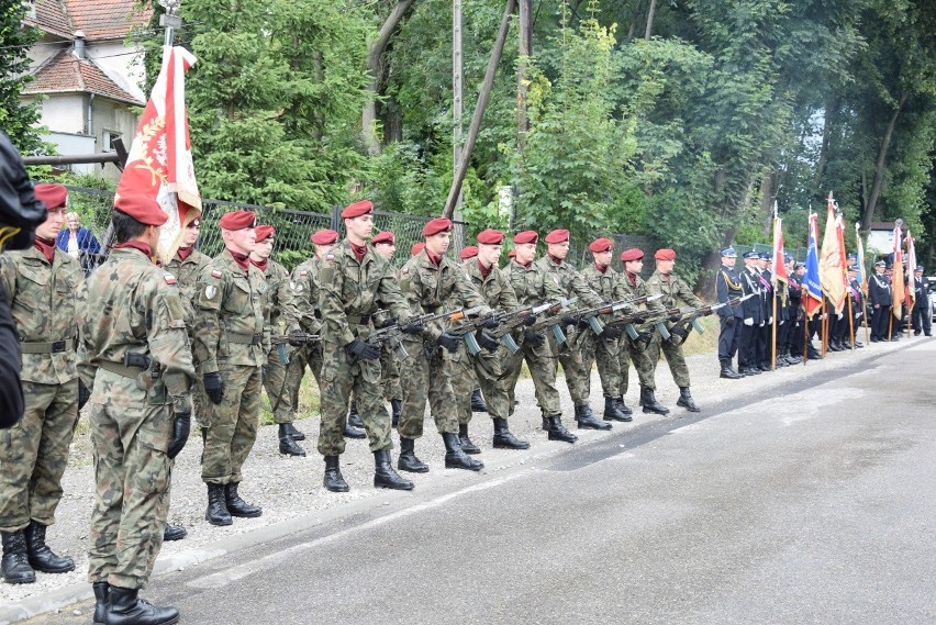 Wspomnienia z pacyfikacji Łaz. Poszli na tortury, ale nikt nie zdradził [ZDJĘCIA]