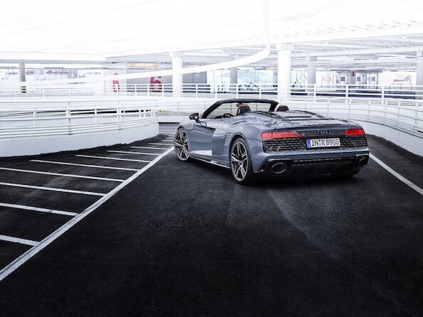 Audi R8 V10 performance RWD....