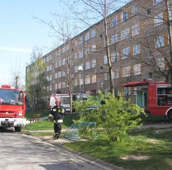 Pogotowie musiało udzielić pomocy czterem zaczadzonym osobom.