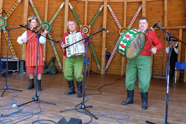 Od trzynastu lat w Wieniawie odbywa sie festiwal  - Spotkania z Folklorem, na który przyjeżdżają artyści z wielu stron.